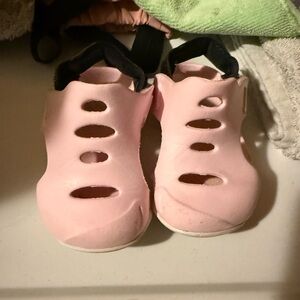 Toddler Pink Nike Sandals size 4